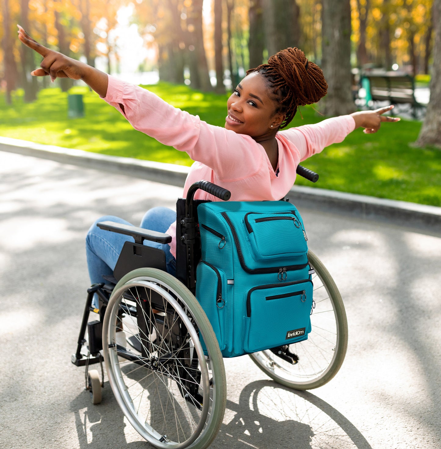 STAR / FT - Feeding Tube-Compatible Deluxe Wheelchair Bag
