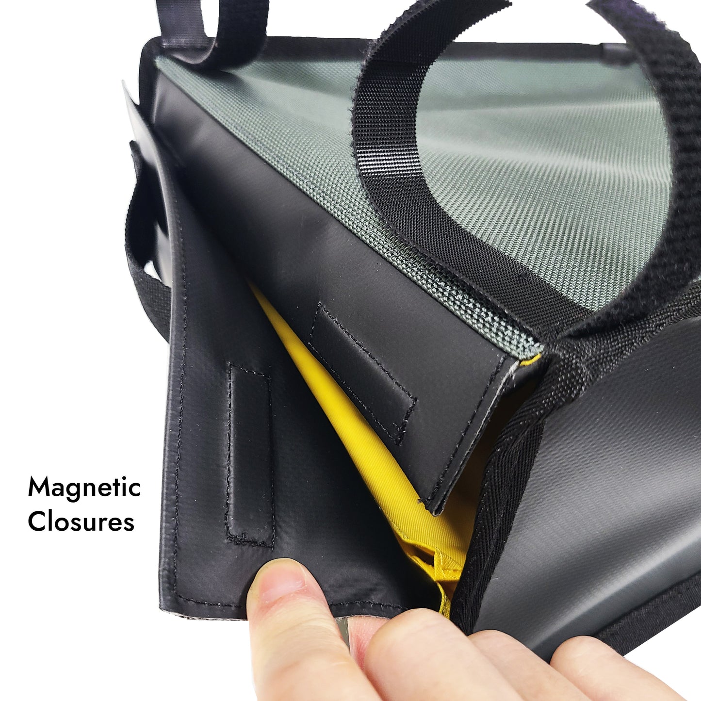 ARAE Under-seat Storage Compartment